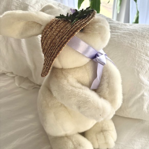 Vintage Easter A&A Bunny Rabbit Plush White Floppy Friends Stuffed Animal - Picture 7 of 8